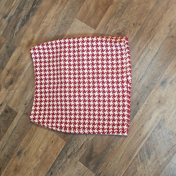 Talbots Dresses & Skirts - 👗TALBOTS RED AND WHITE PENCIL SKIRT👗